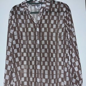 PRETTY LITTLE THING SHEER BUTTON UP